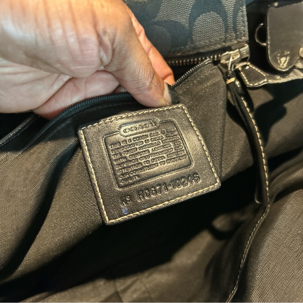Coach Black and Gray Shoulder Bag - Picture 10 of 11